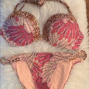 VS Bombshell bikini